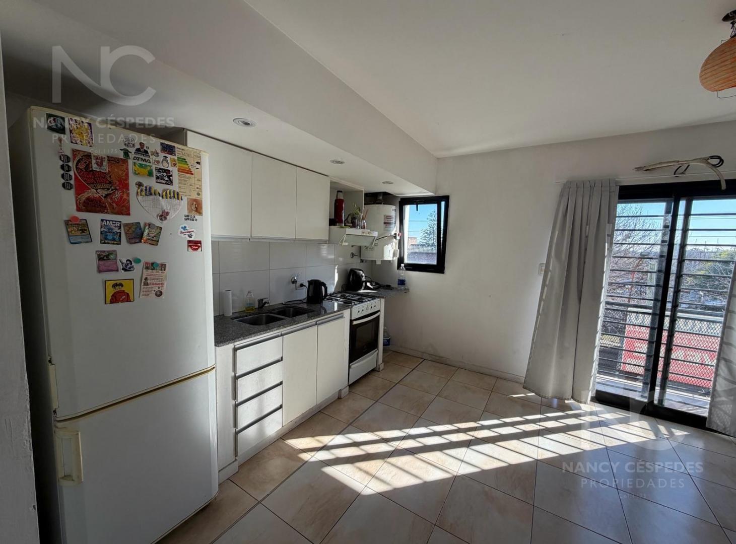 Foto de DEPARTAMENTO 2 AMBIENTES EN VENTA, EN BERNAL. APTO CREDITO/POSIBLE, imagen 4