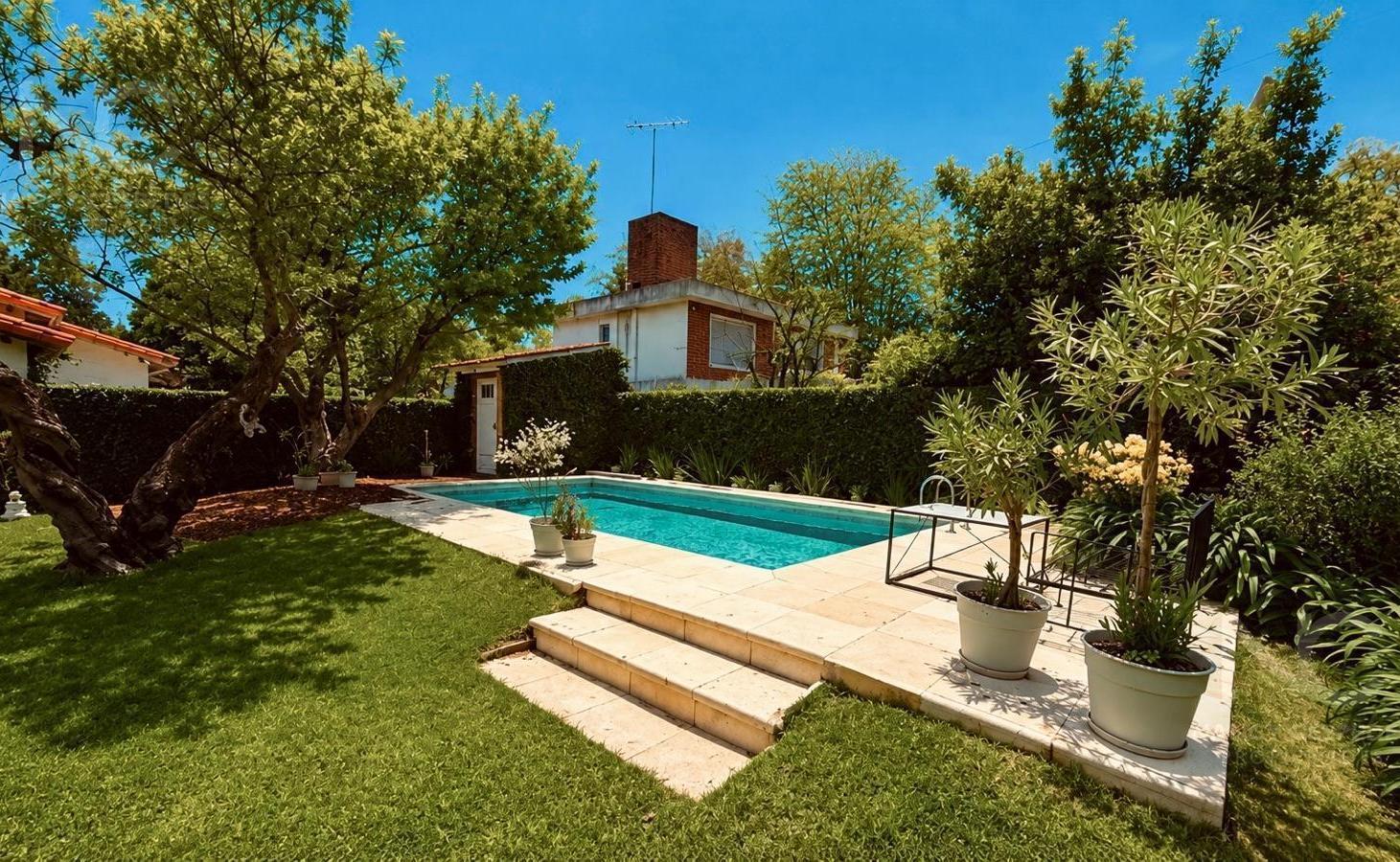 CASA EN RANELAGH EN VENTA!!!