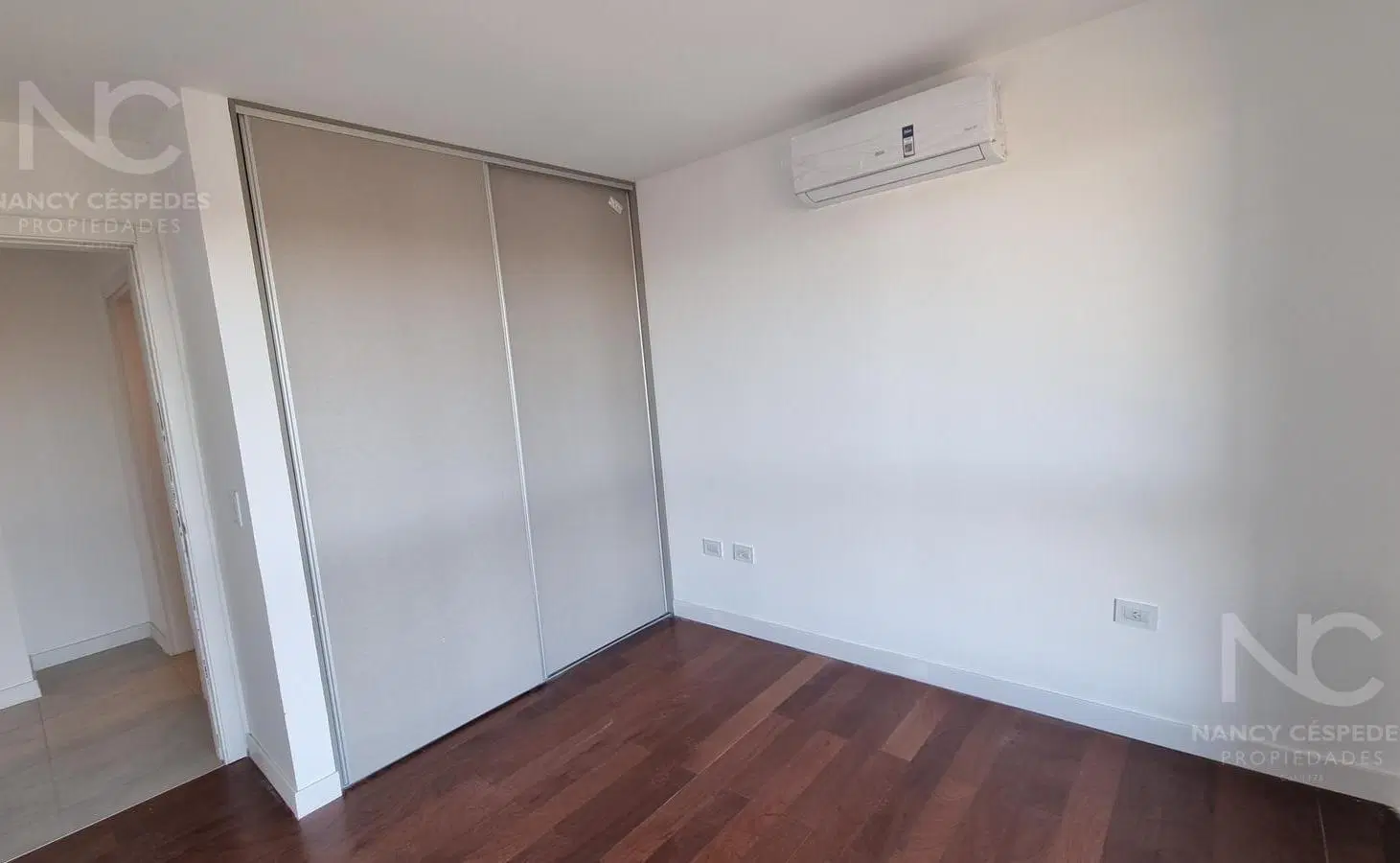 DEPARTAMENTO DE 2 AMBIENTES EN ALQUILER!!! CON DOS COCHERAS EN GREENVILLE 5