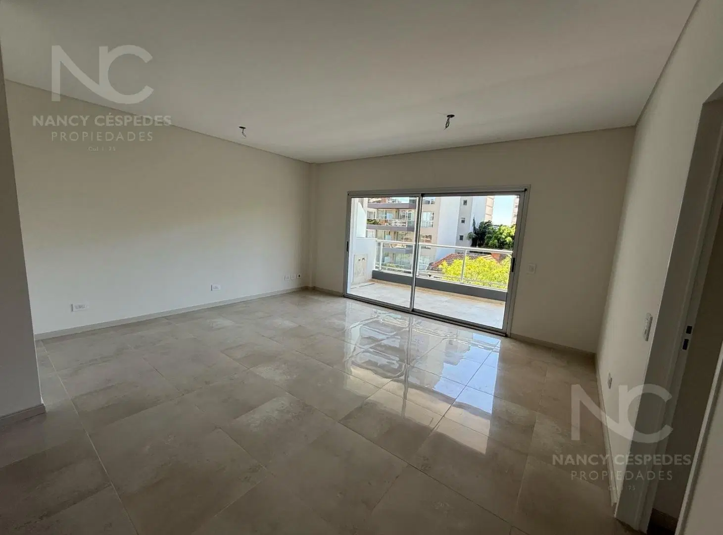 DEPARTAMENTO DE 3 AMBIENTES EN VENTA QUILMES CON COCHERA!! EXCELENTE UBICACION 2
