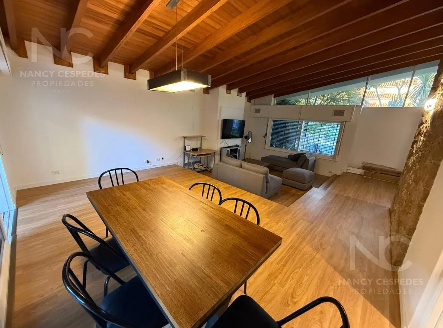 CASA DE 5 AMBIENTES EN VENTA QUILMES CENTRO, APTA CREDITO. A METROS DE PLAZA DE LA CRUZ 5