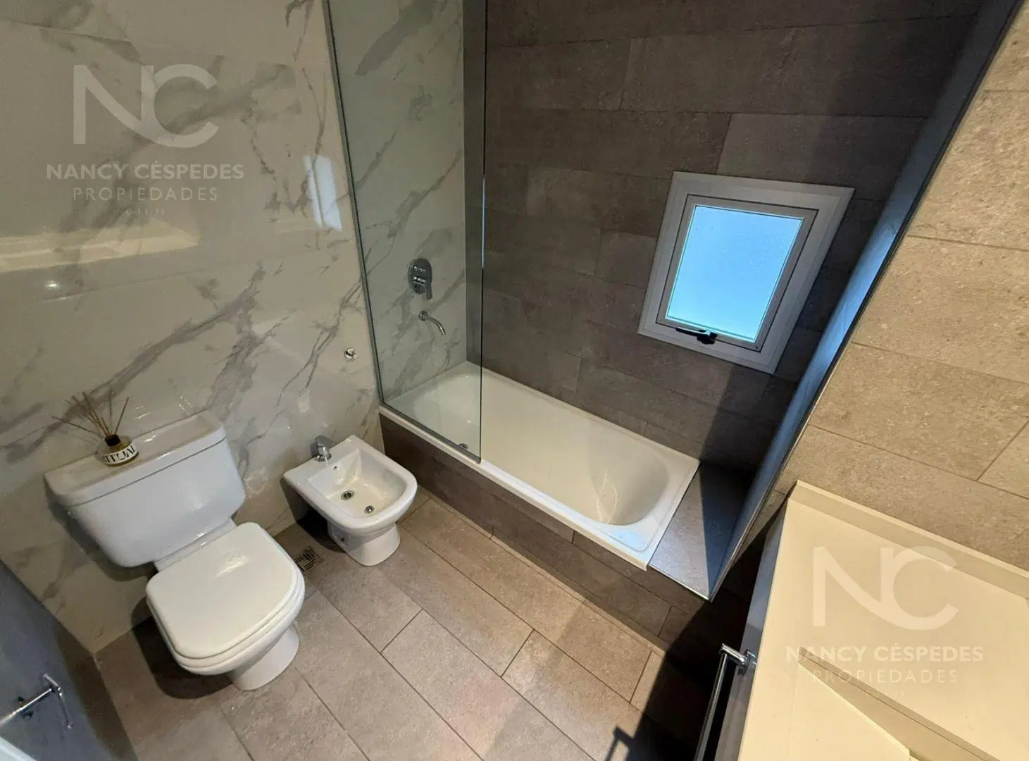 DEPARTAMENTO 3 AMBIENTES EN VENTA KLOVER PLAZA!!! 3