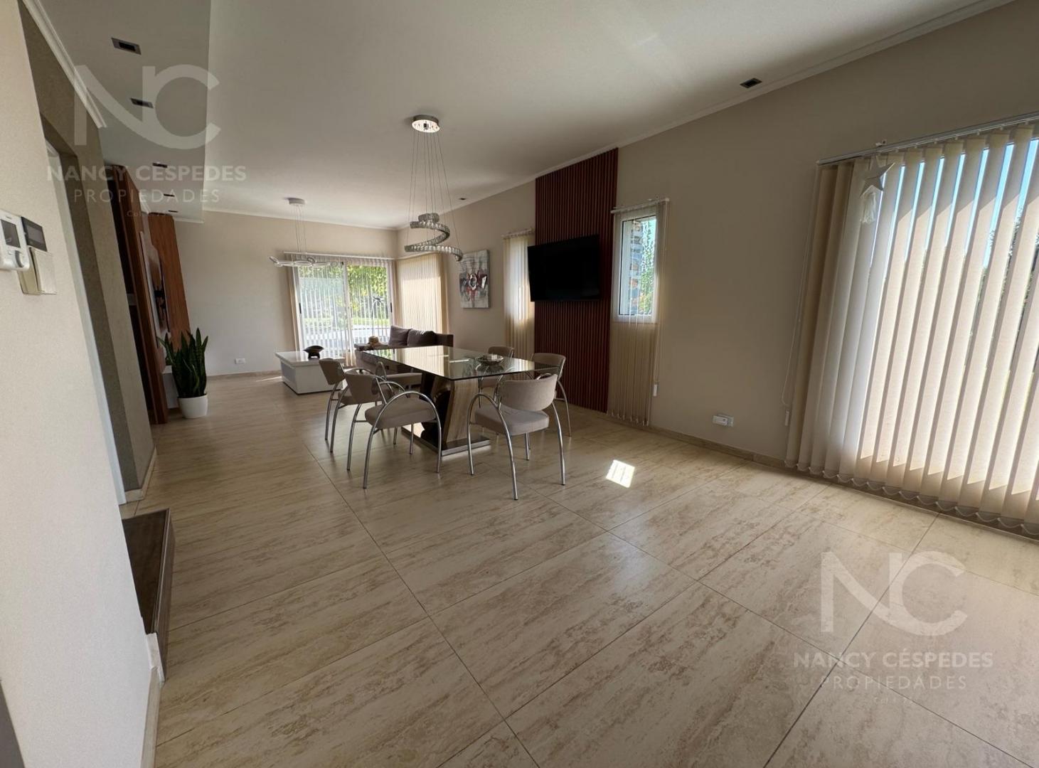 Foto de ESPECTACULAR CASA DE 5 AMBIENTES EN VENTA BARRIO LA RESERVA!!!, imagen 5