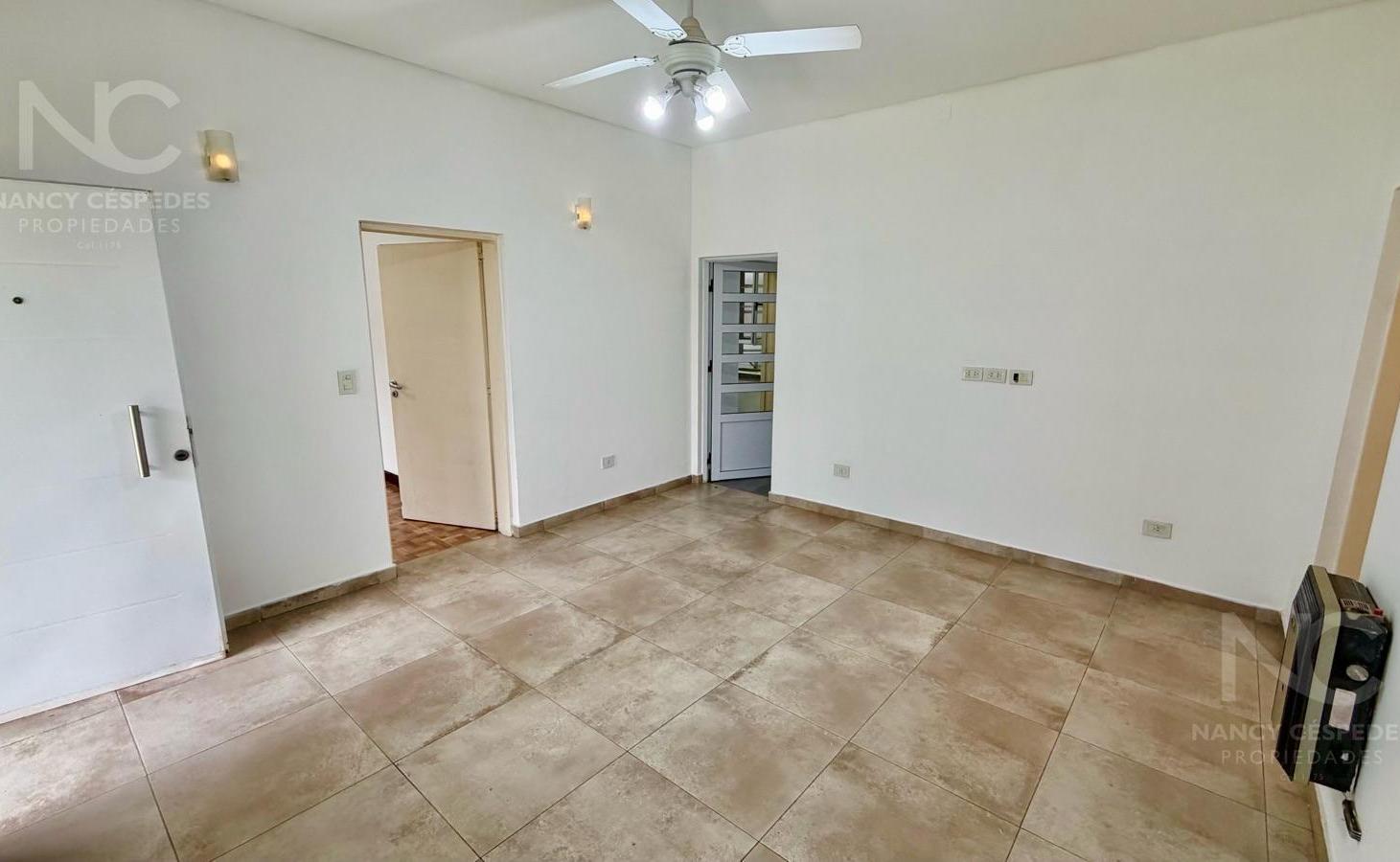 Foto de CASA EN VENTA 4 AMBIENTES EN EL CARMENCITO, imagen 4