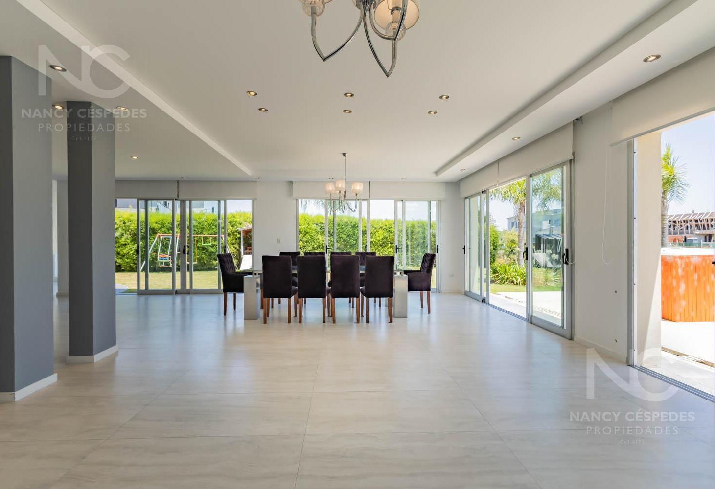 Foto de ESPECTACULAR CASA DE 5 AMBIENTES A LA LAGUNA EN VENTA GOLONDRINAS!!, imagen 2