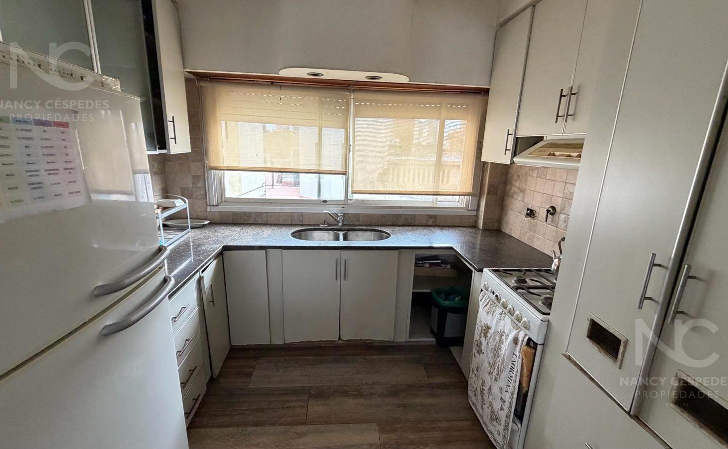 Foto de ESPACIO AMPLIO PARA USO PROFESIONAL/COMERCIAL 3 AMBIENTES QUILMES, imagen 5
