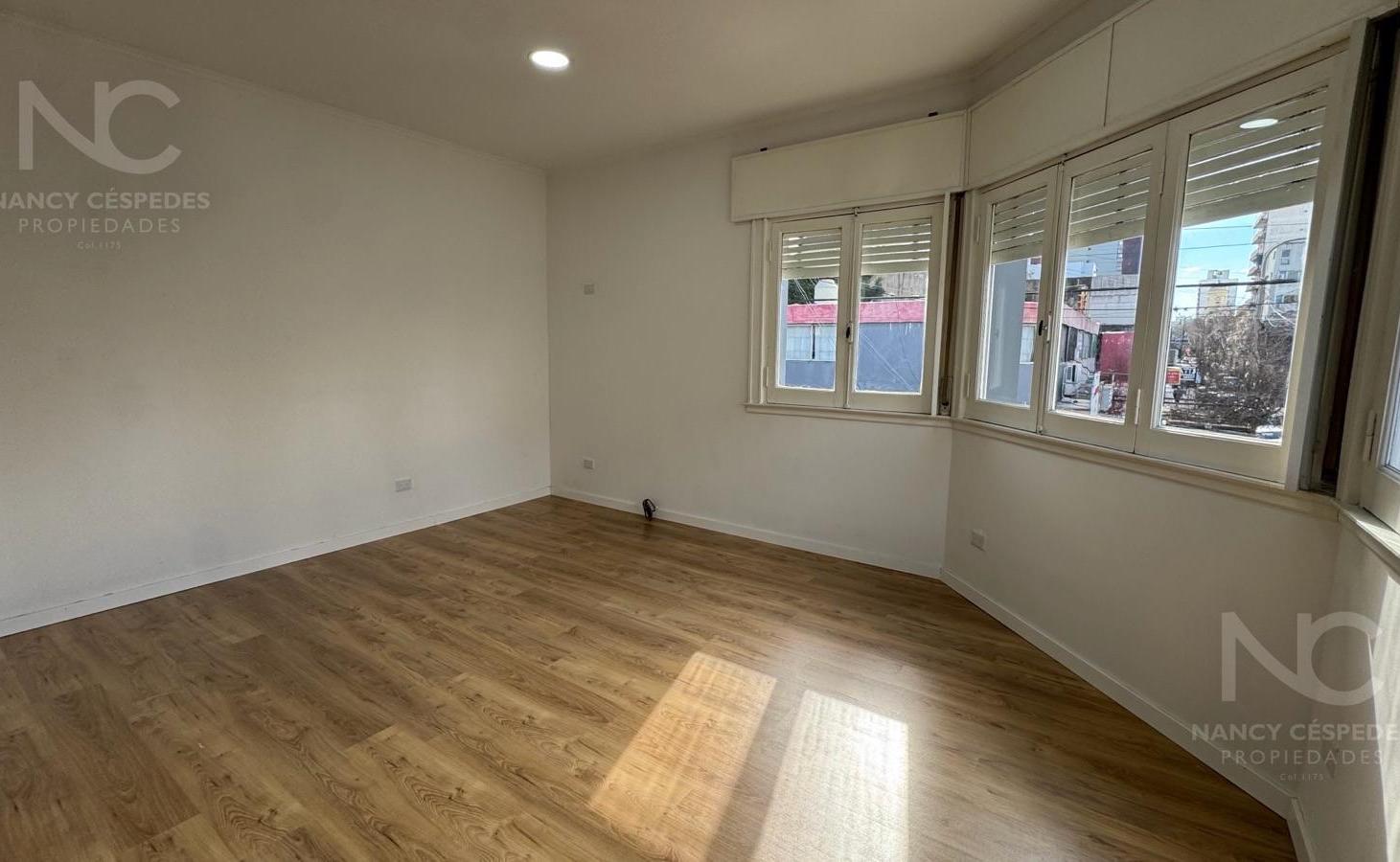 Foto de DEPARTAMENTO EN ALQUILER APTO PARA USO COMERCIAL/PROFESIONAL QUILMES, imagen 4