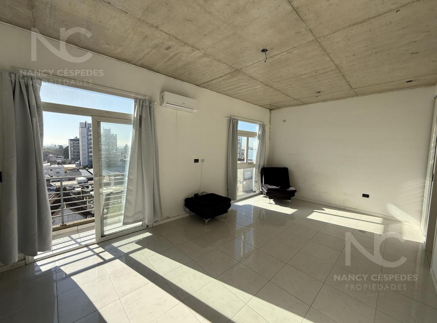 Foto de MONOAMBIENTE EN VENTA QUILMES CENTRO!!! ESPECTACULAR VISTA AL RIO!!!, imagen 1