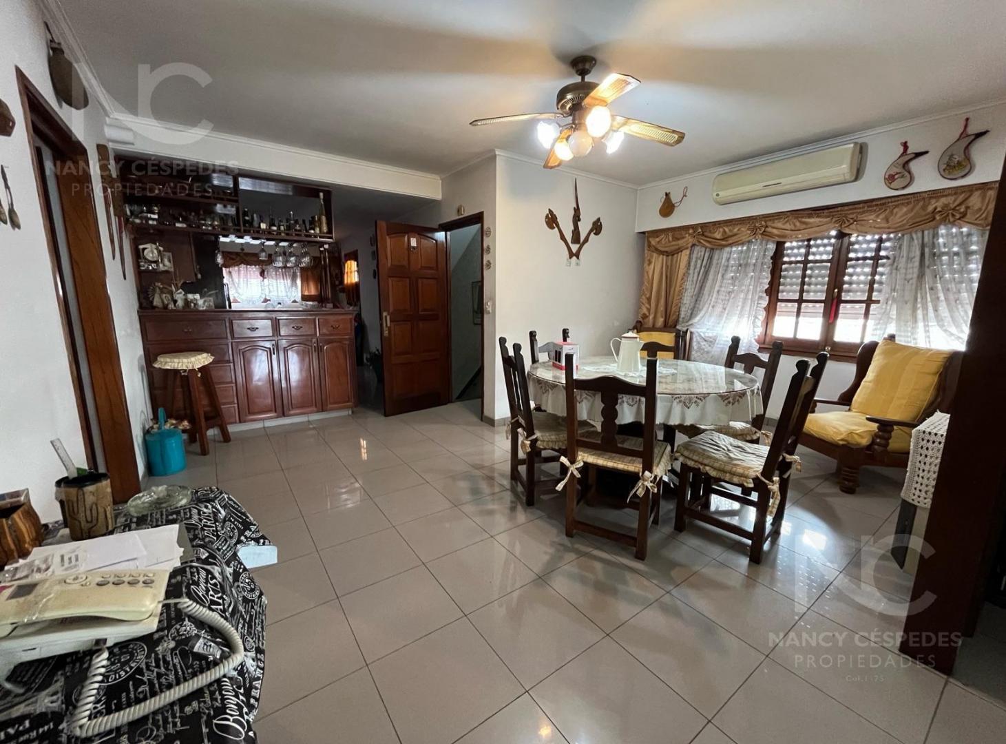 Foto de PROPIEDAD DE 3 PISOS EN VENTA QUILMES OESTE!!!, imagen 3