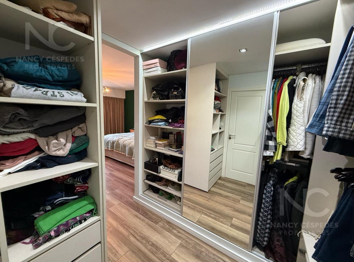 Foto de DEPARTAMENTO 4 AMBIENTES TIPO DUPLEX EN VENTA KLOVER PLAZA!!!! C/3, imagen 4