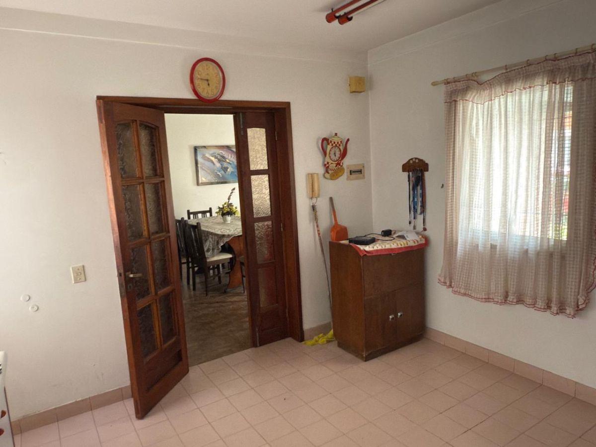 Foto de Casa 4 ambientes con cochera sobre lote 8,66 x 17,50, imagen 3
