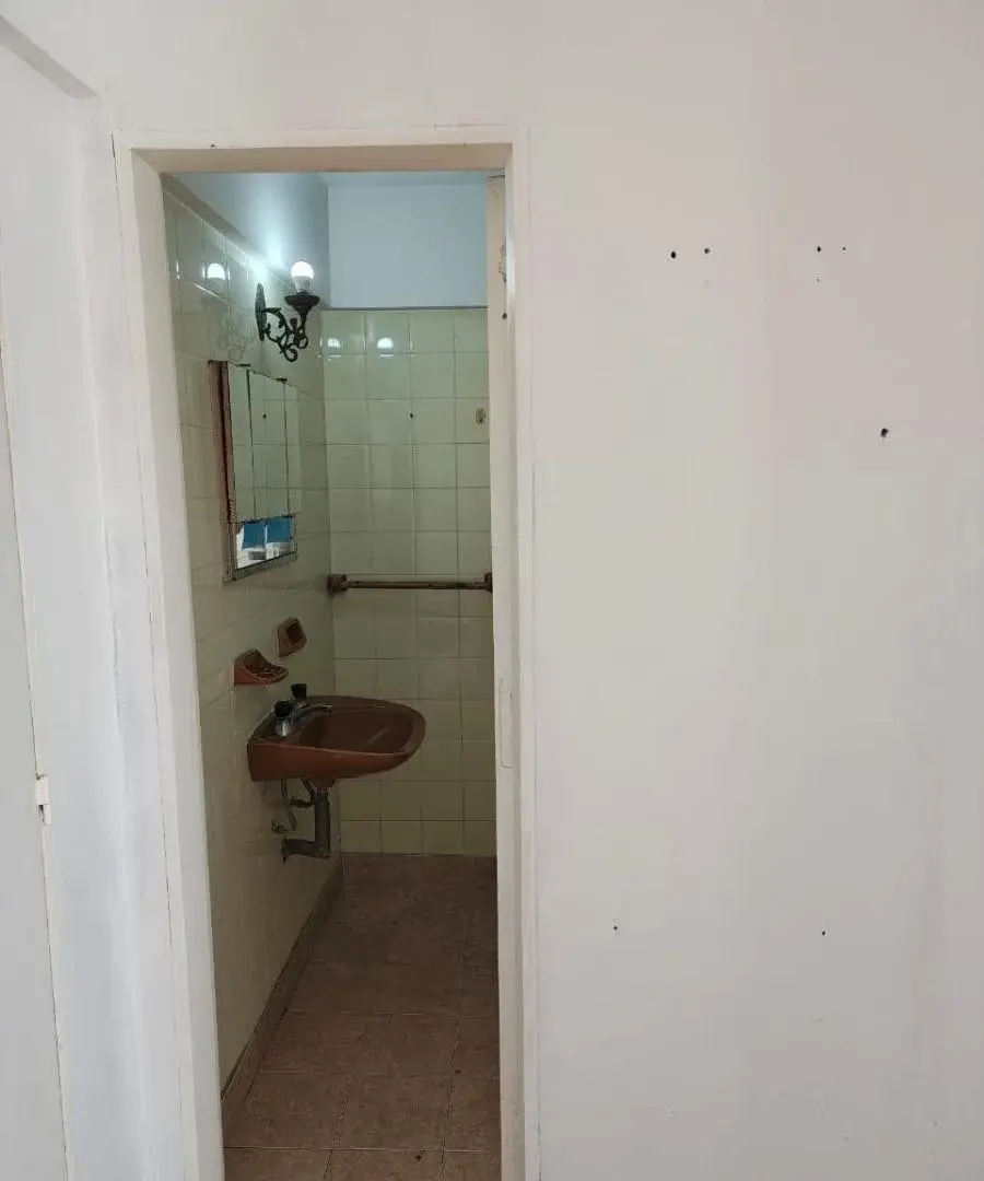 Monoambiente en alquiler en Monte Castro. 2do piso 4