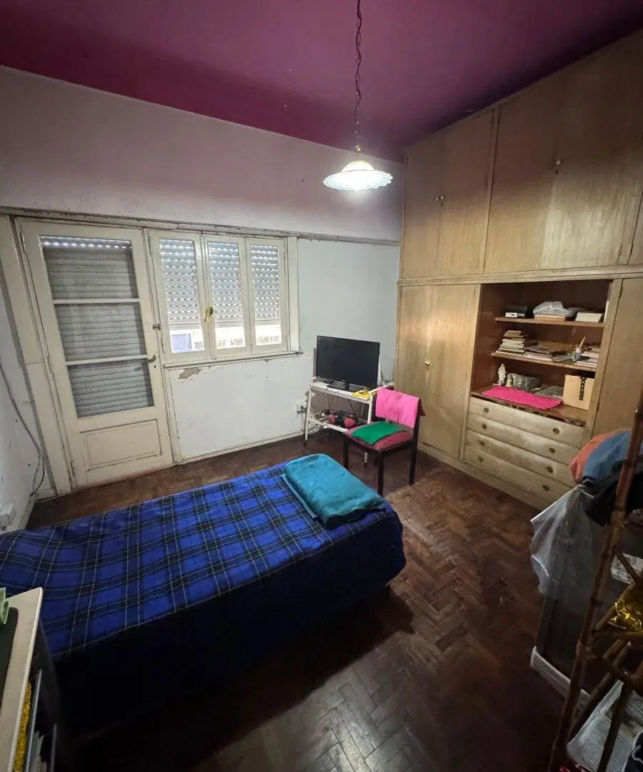 Piso único entrada independiente con 3 dormitorios patio y terraza en venta en Villa Real 4