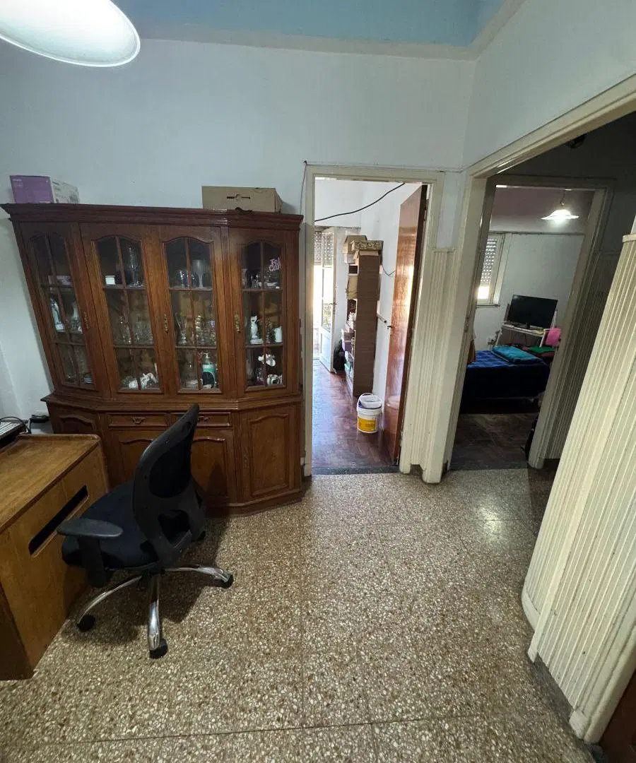 Piso único entrada independiente con 3 dormitorios patio y terraza en venta en Villa Real 8