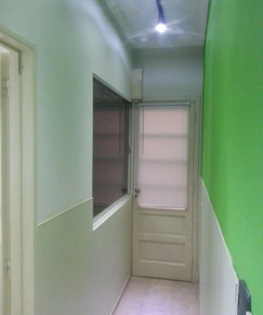 Oficina comercial de 200 m2 en venta en Villa Real 4
