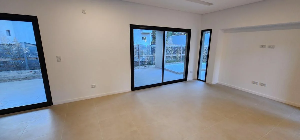 Casa Moderna 4 Amb a Estrenar Costa del Este 4
