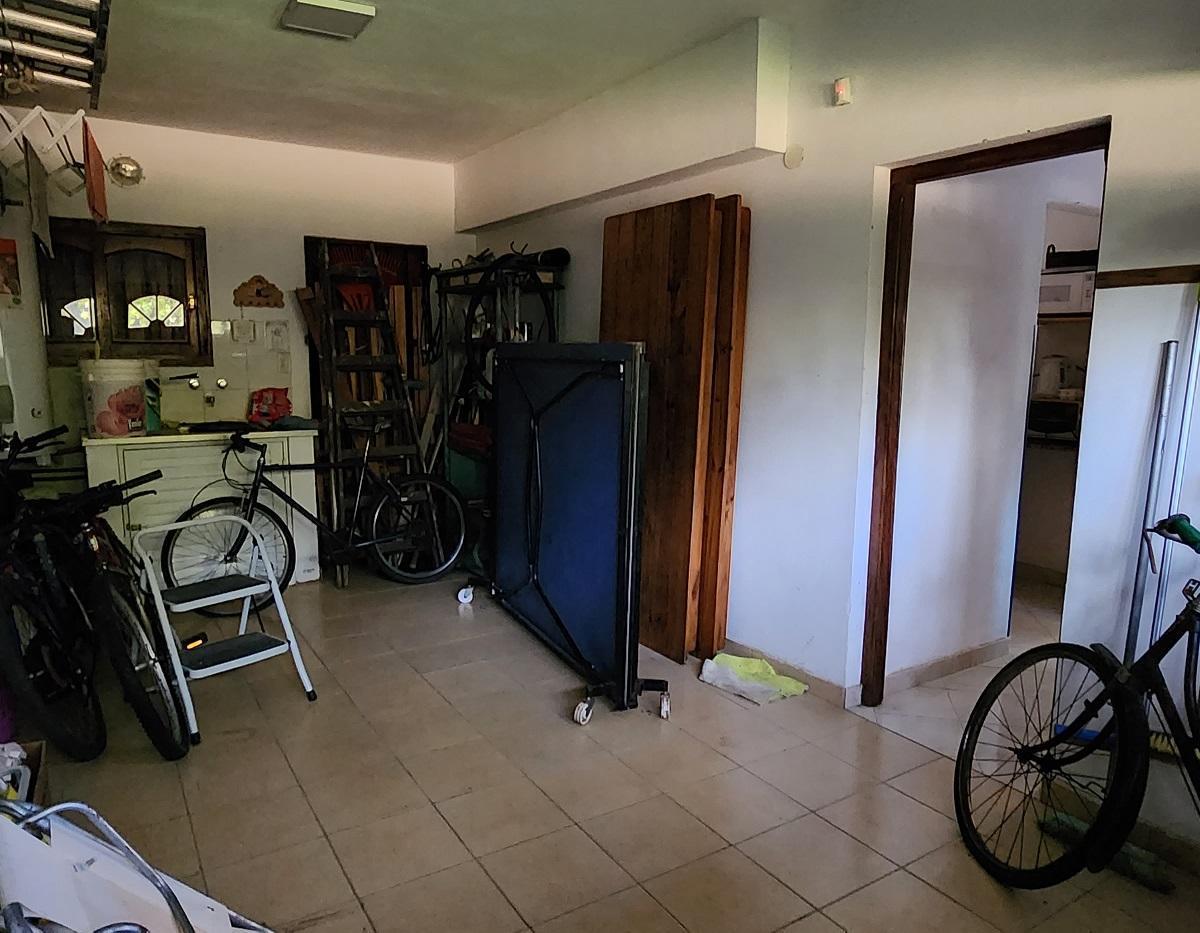 Chalet Tradicional 5 Amb en Costa del Este 3