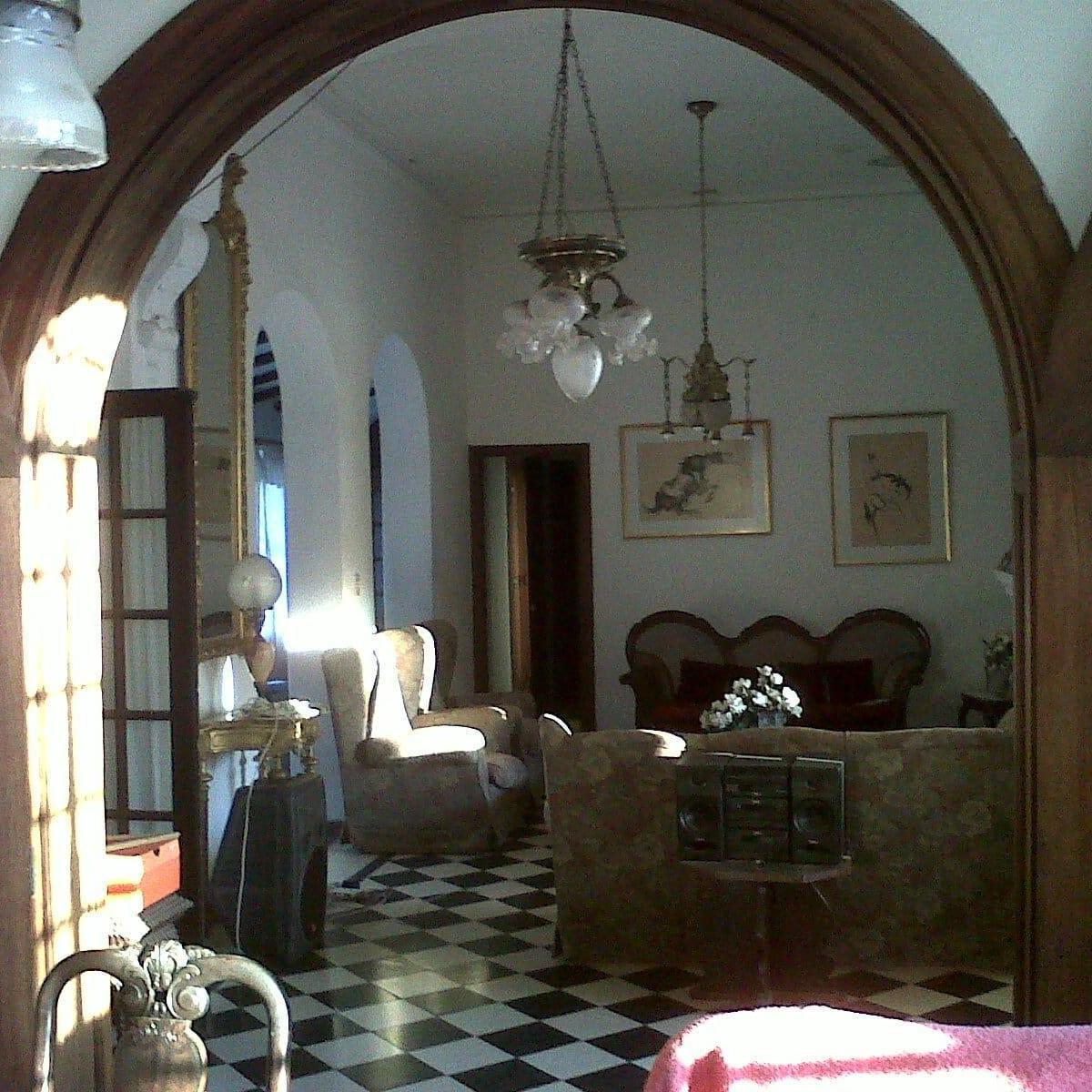 Gran Oportunidad: Casa Colonial - Golf Villa Allende 3