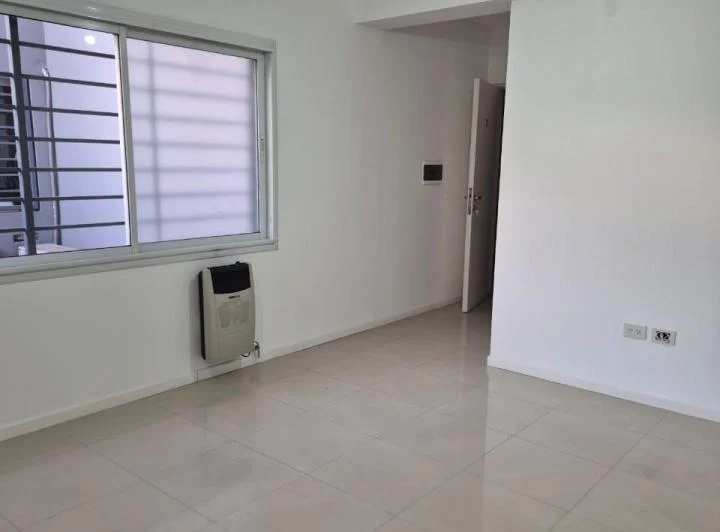 Departamento 1 Dorm. Cerro de las Rosas. Apto Profesional. 3