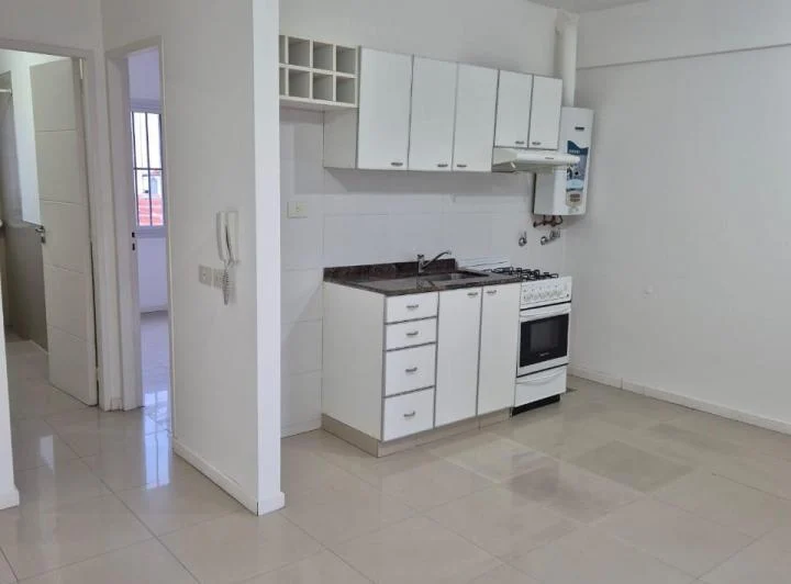 Departamento 1 Dorm. Cerro de las Rosas. Apto Profesional. 4