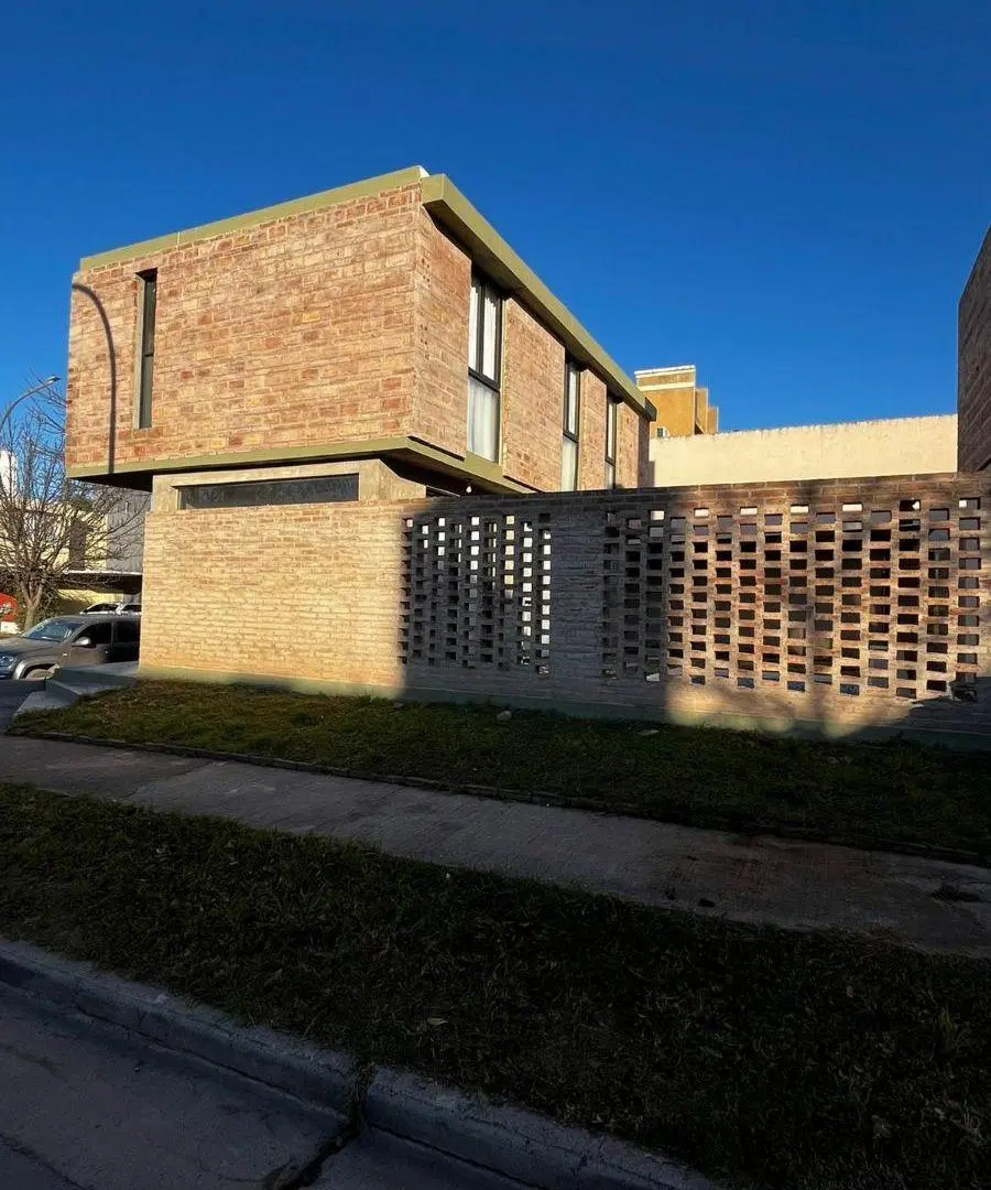 Casa Tipo Dúplex en Alquiler | La Catalina – Villa Rivera Indarte 5