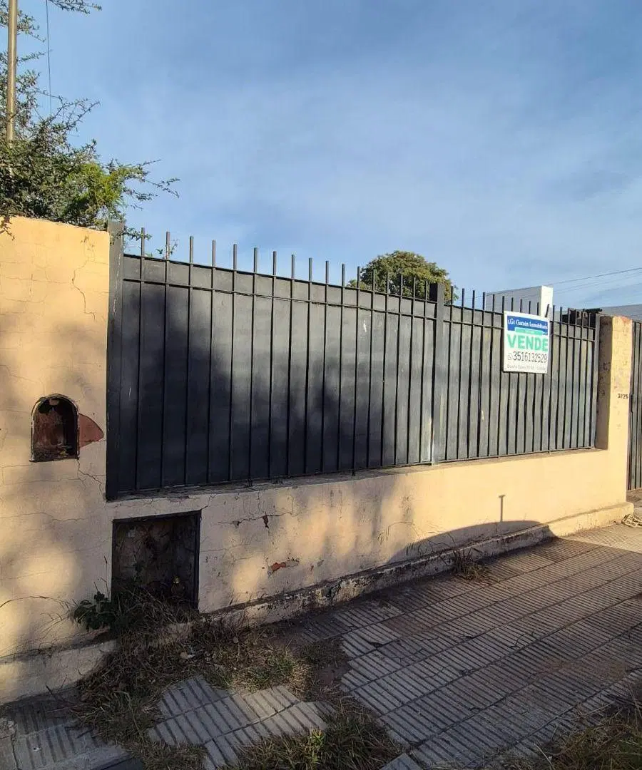 Casa a Reciclar en Venta | Gran Potencial de Inversión | Cerro de las Rosas 3