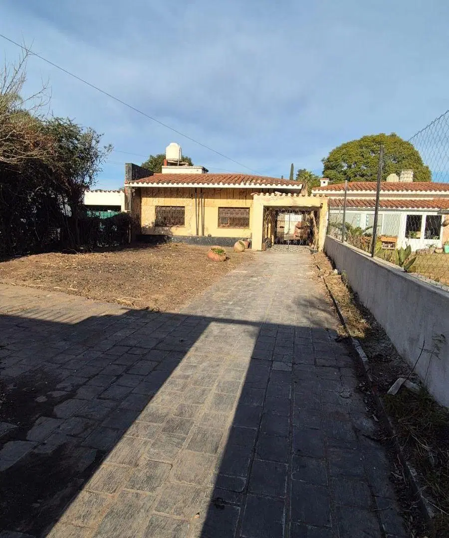 Casa a Reciclar en Venta | Gran Potencial de Inversión | Cerro de las Rosas 4