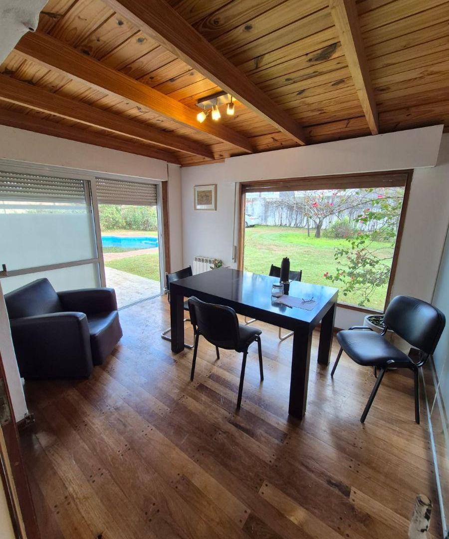 Foto de Villa Belgrano - Excelente Ubicación - Amplia casa., imagen 1