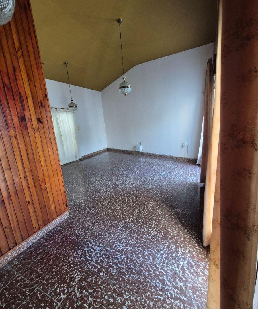 Foto de VENTA | CASA + 2 DEPARTAMENTOS | B° BAJO PALERMO, imagen 2
