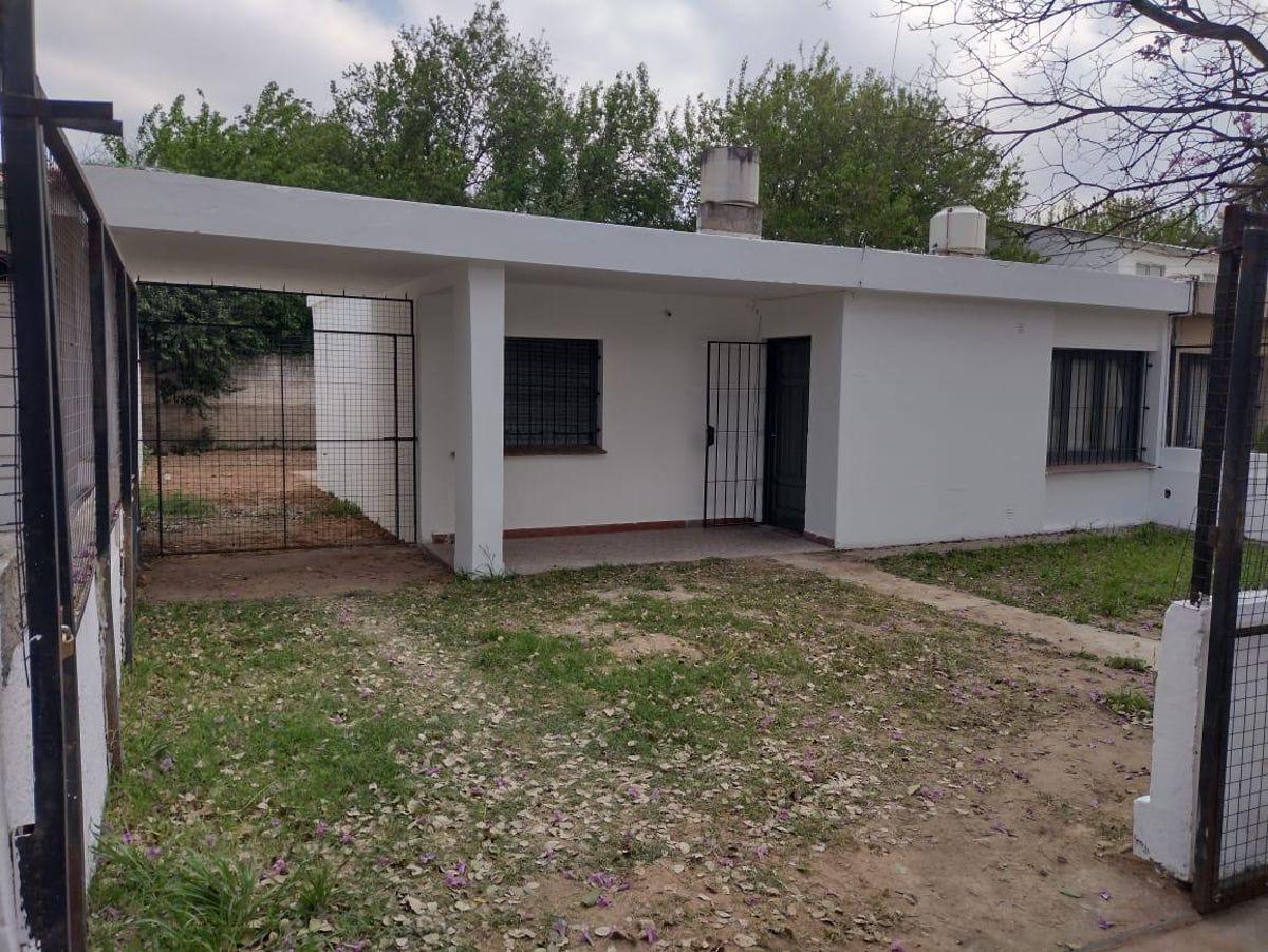 Foto de Casa con cochera y patio - Argüello, imagen 5