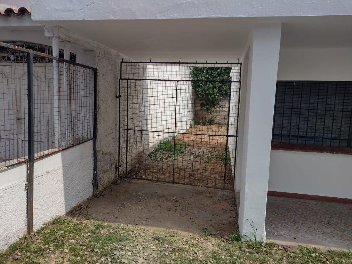 Foto de Casa con cochera y patio - Argüello, imagen 4