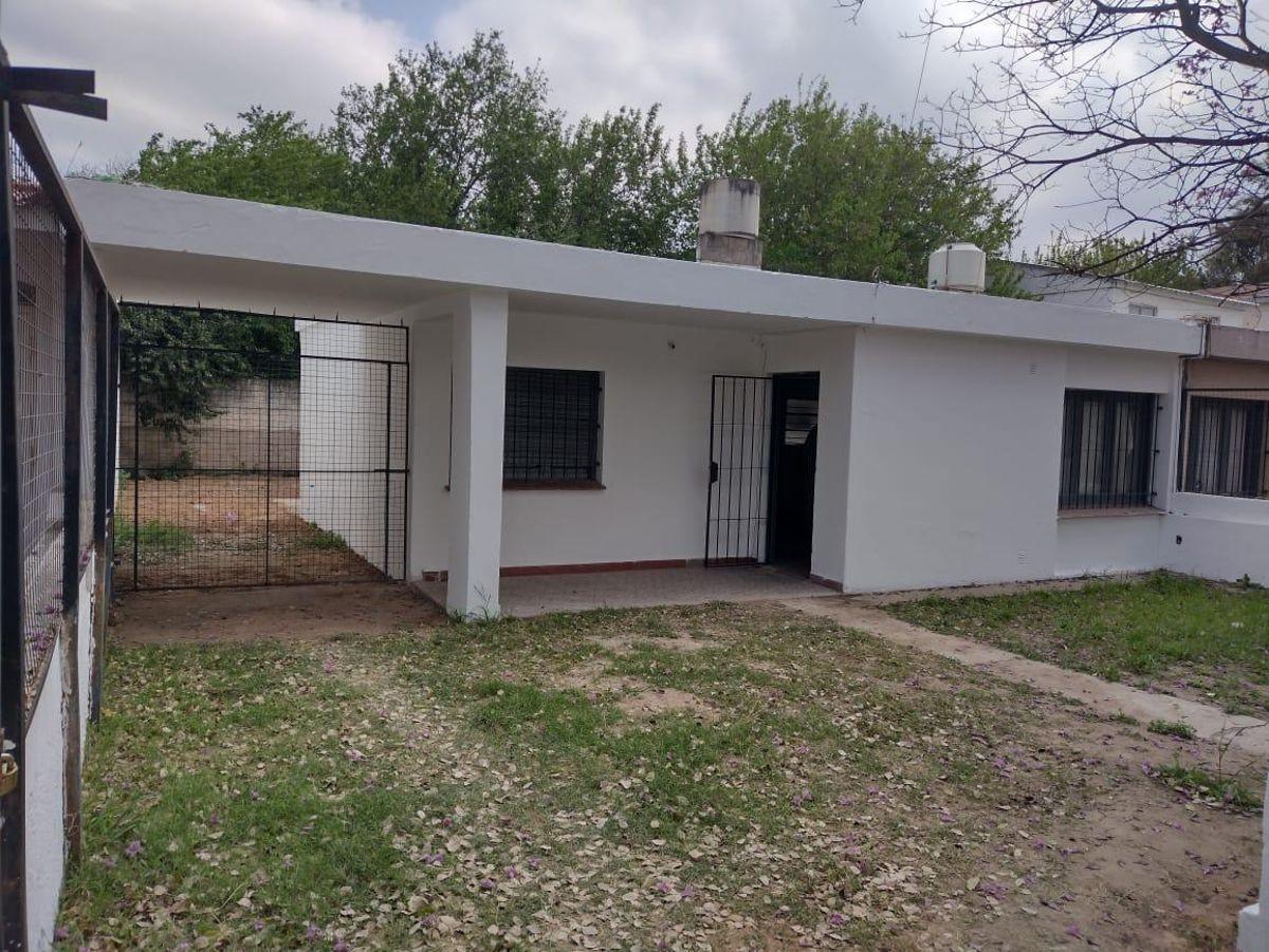 Foto de Casa con cochera y patio - Argüello, imagen 1