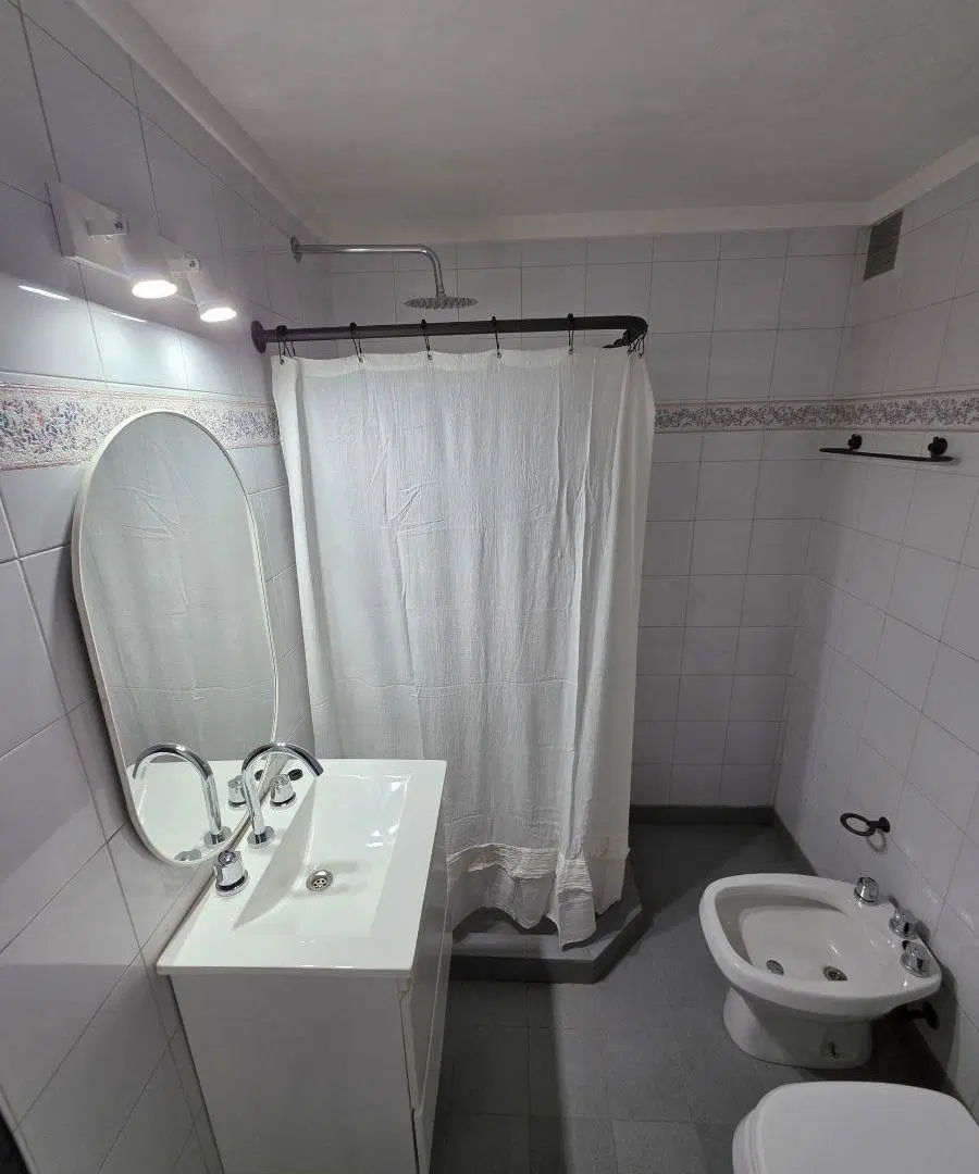 EN VENTA PH IMPECABLE ZONA MARTINEZ 2