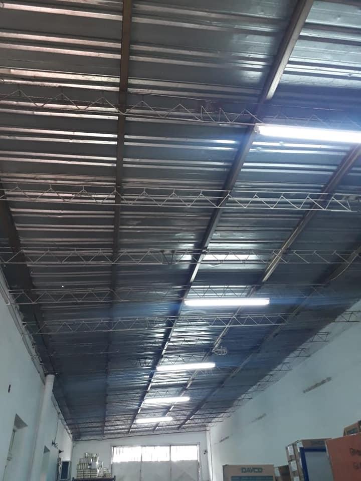 Galpón con Oficinas 4