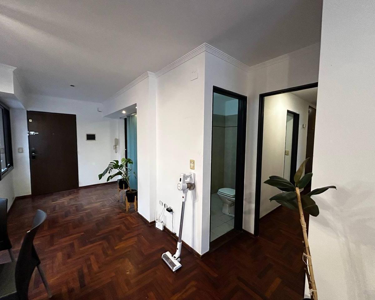 Exclusivo y Espacioso Departamento Sobre El Bv Illia 4