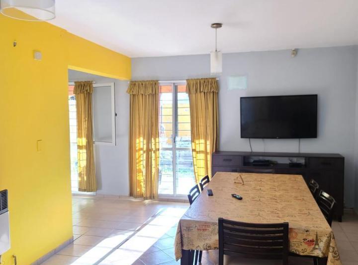 Duplex de 4 dormitorios + escritorio en Barrio Nuevo Jardín 4