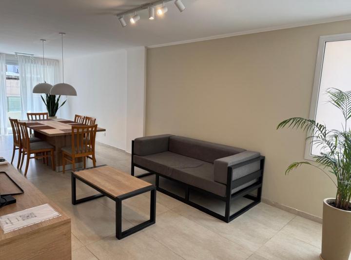 Impresionante departamento amoblado de 2 dorms en el corazón de Nueva Córdoba 3