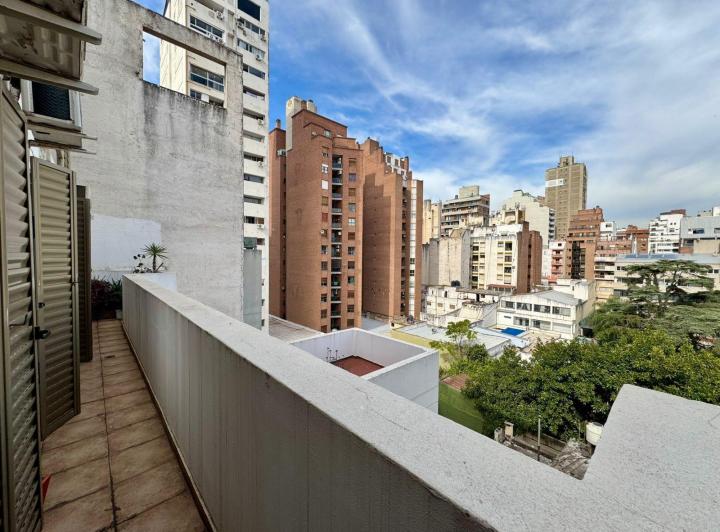 Venta departamento 2 dormitorios 2 baños con terraza Nueva Cordoba 4