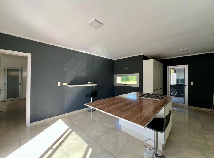 Foto de Venta casa 5 dormitorios Valle del Golf, imagen 2