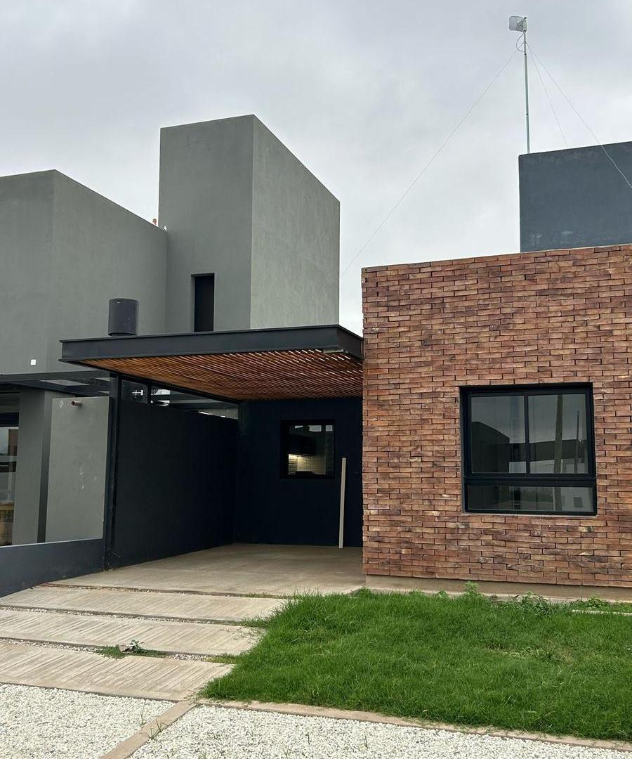Dúplex Oportunidad en Rincones de Manantiales