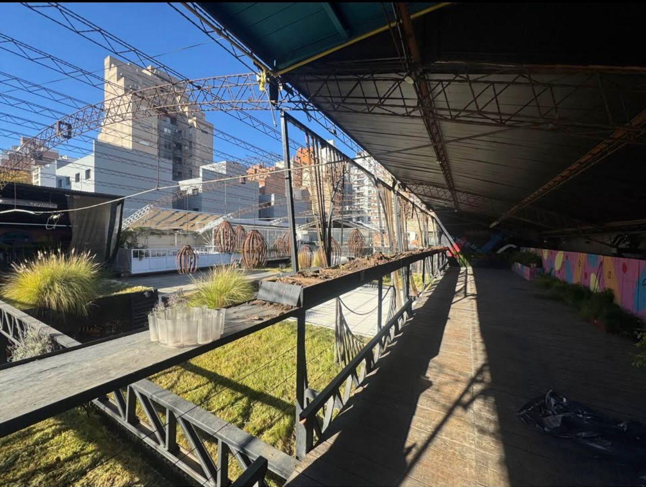 Foto de Alquiler local comercial galeria Muy Guemes, imagen 1