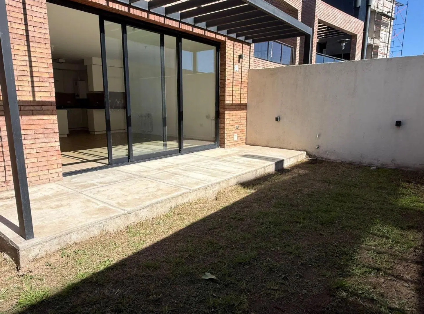 Departamento en Alquiler en Costas de Manantiales 2