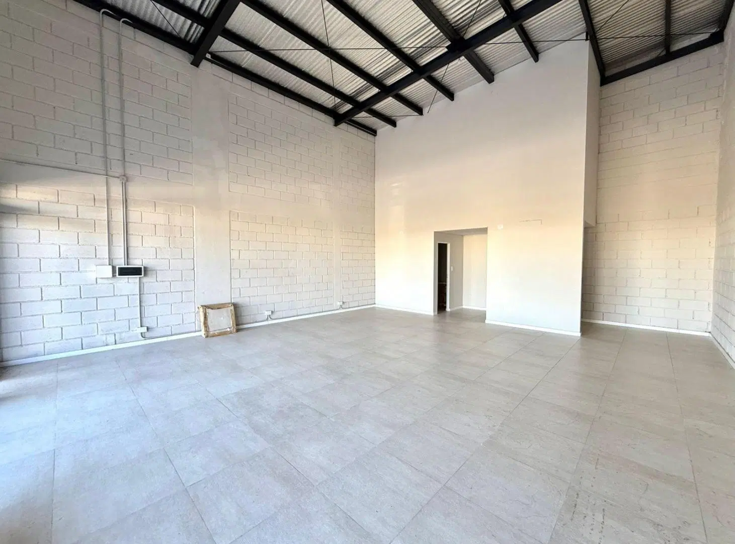 Alquiler local comercial Docta Urbanizacion Inteligente 3