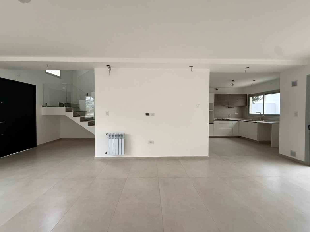 Foto de Venta casa a estrenar 3 dormitorios Jardin de las Tejas, imagen 5
