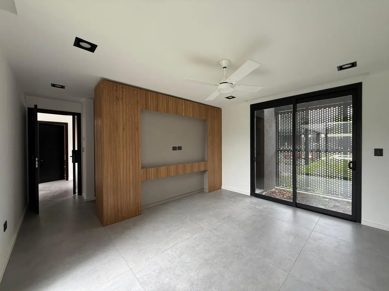 Venta casa premium 3 dormitorios La Luisita 2