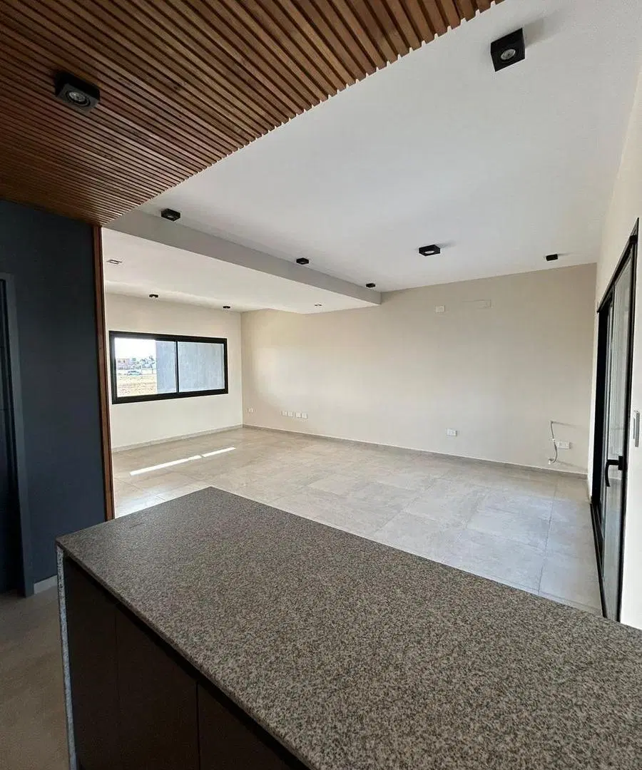 Duplex de lujo y espacioso en Manantiales 2, en Solares!! 8