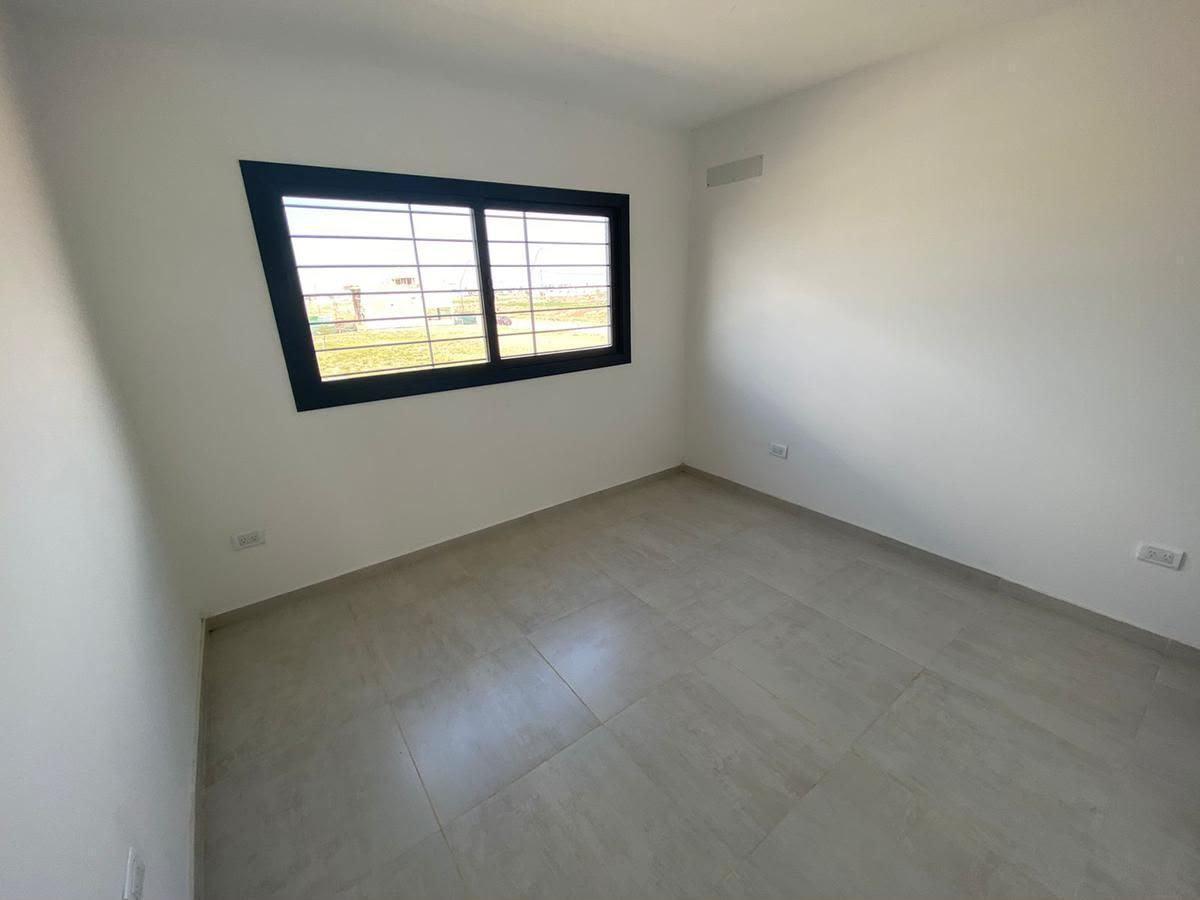 Foto de DUPLEX EN ALQUILER 3 DORMITORIOS SOLARES DE MANANTIALES, imagen 1