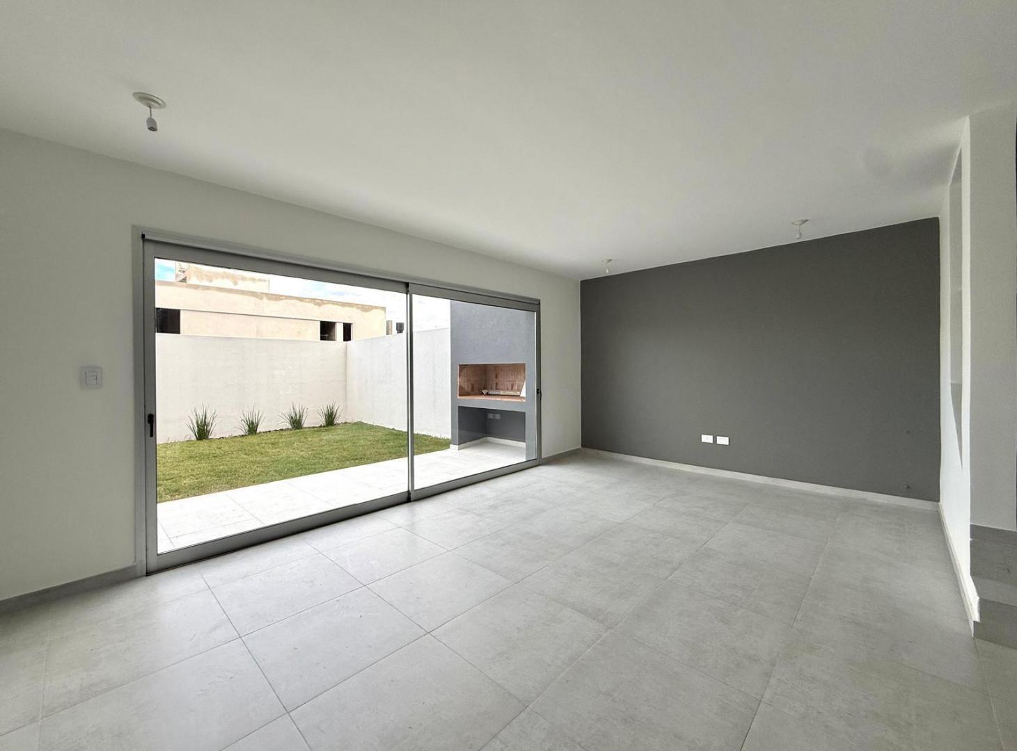 Foto de Venta duplex 3 dormitorios 3 baños Miradores de Manantiales 2, imagen 1