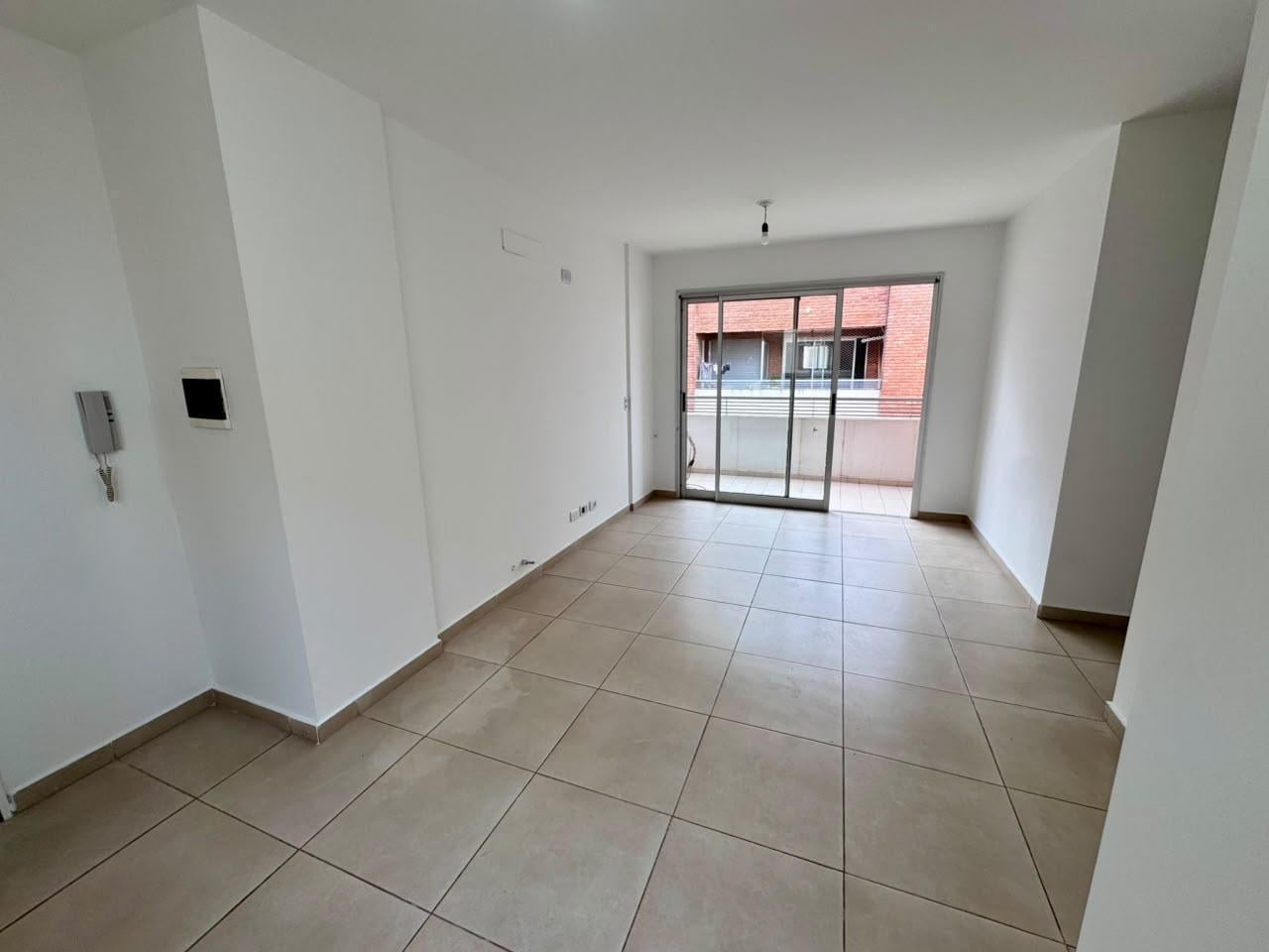 Departamento 1 dorm con balcon en General Paz