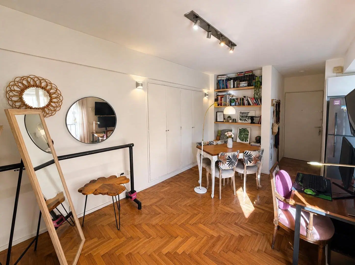 Departamento monoambiente en venta en Almagro 4